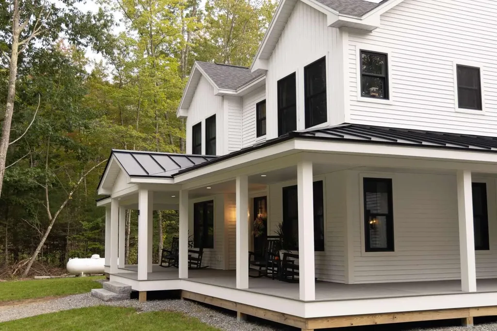 10 Frederick Drive Freeport ME 04032