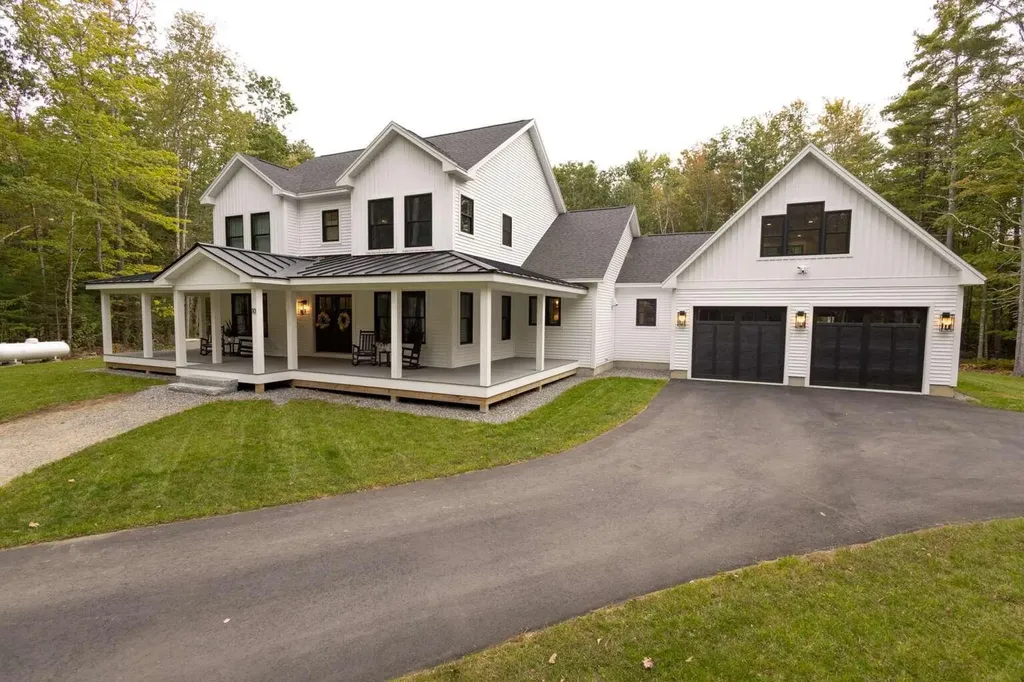 10 Frederick Drive Freeport ME 04032