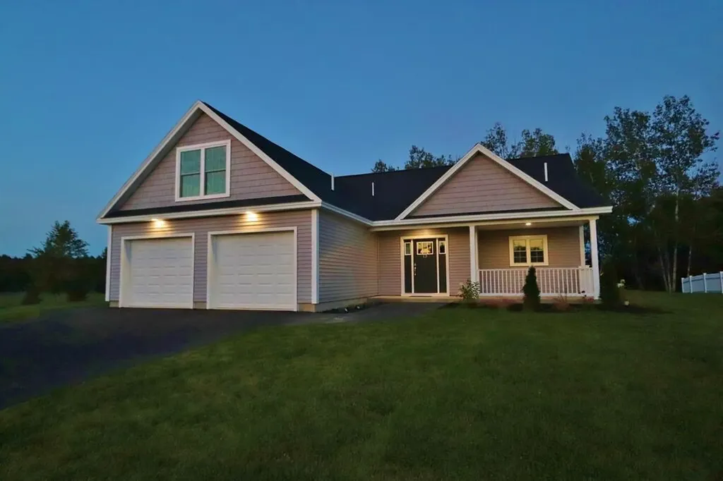 13 Rolling Meadow Drive Bangor ME 04401