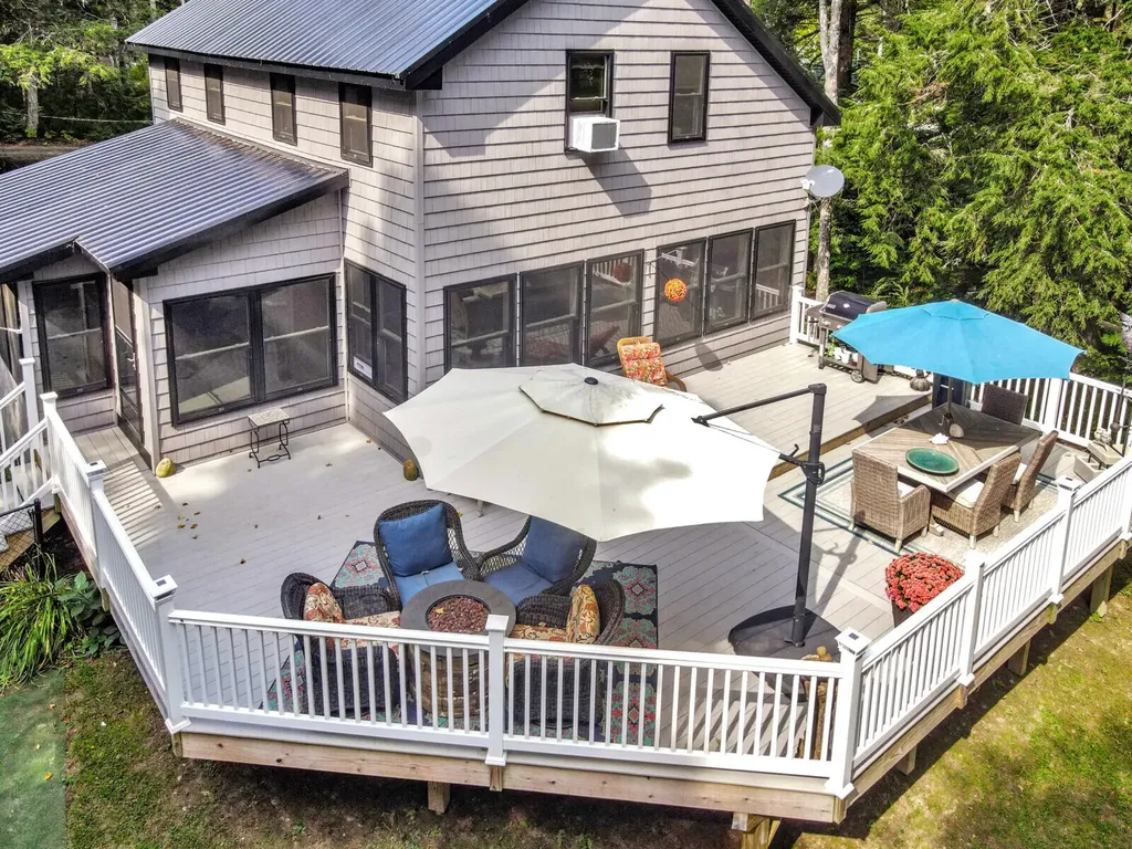 382 Quiet Harbor Road Readfield ME 04355