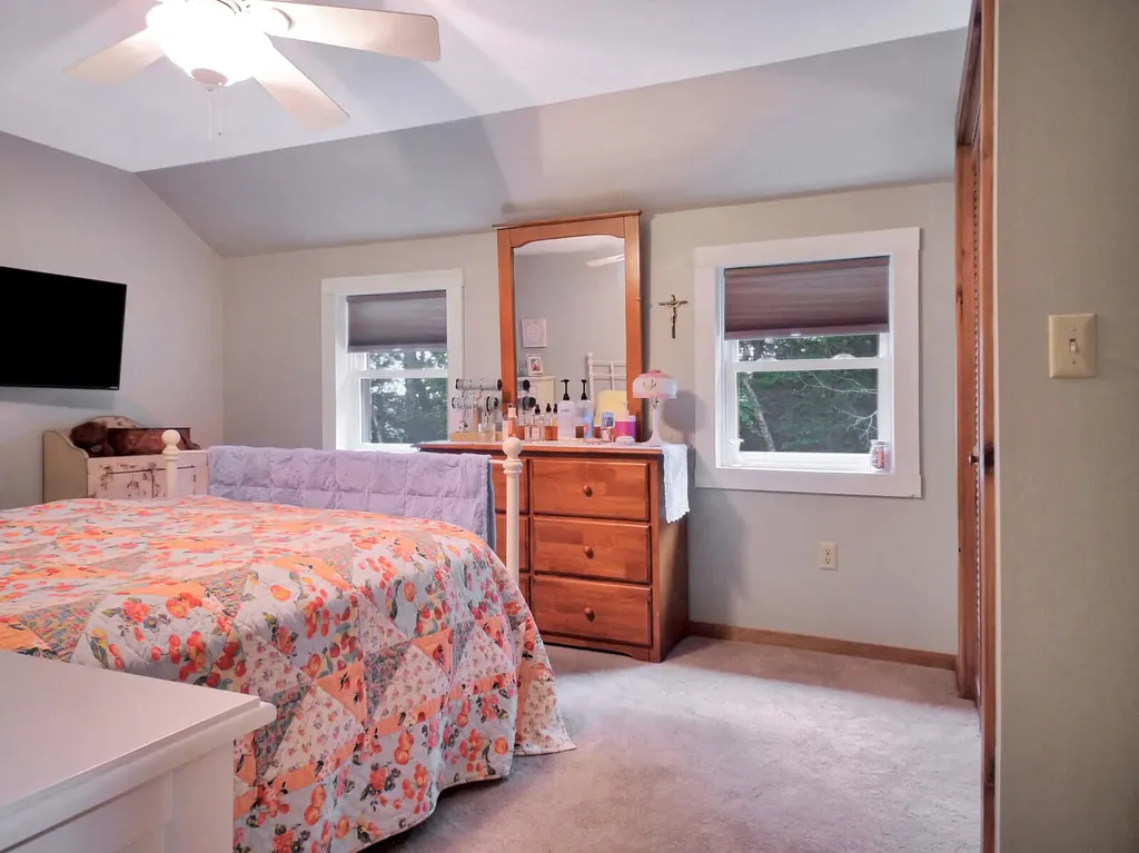 382 Quiet Harbor Road Readfield ME 04355