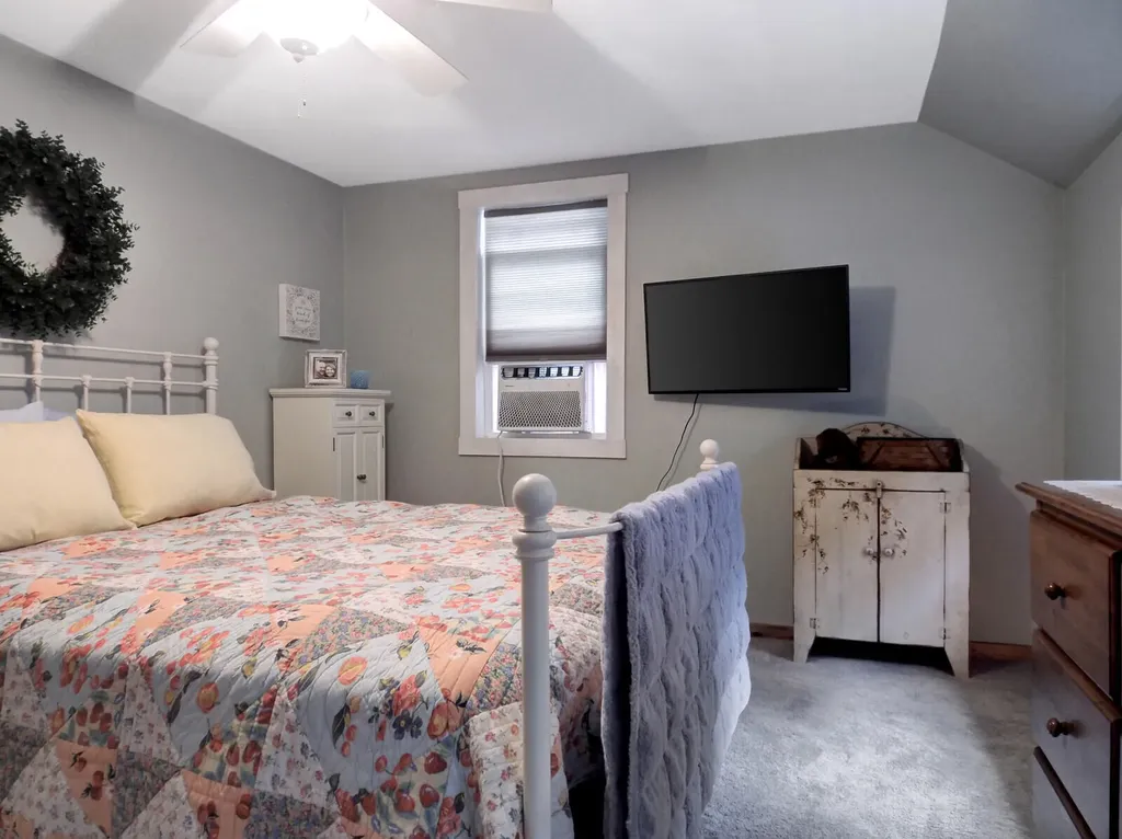 382 Quiet Harbor Road Readfield ME 04355