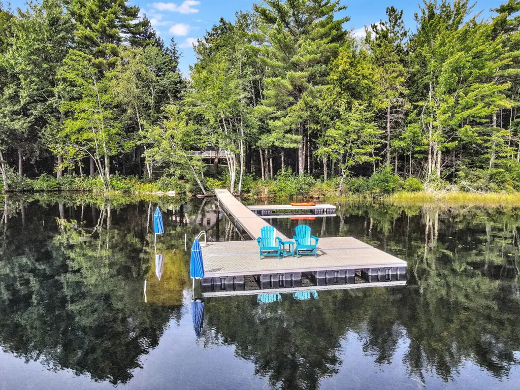 382 Quiet Harbor Road Readfield ME 04355
