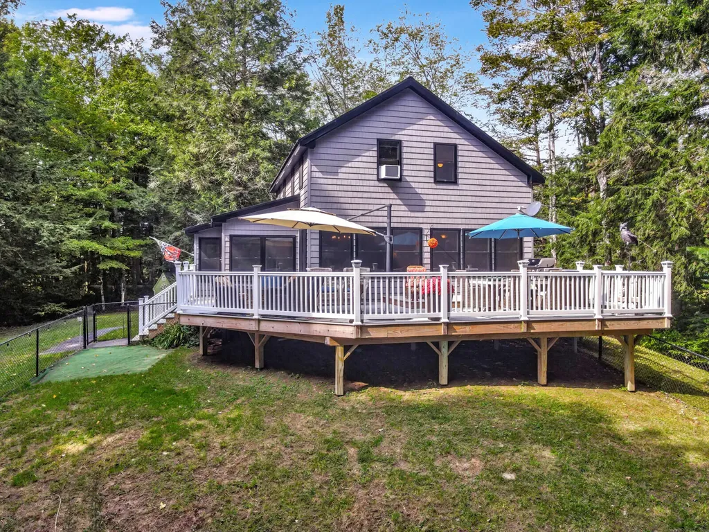 382 Quiet Harbor Road Readfield ME 04355