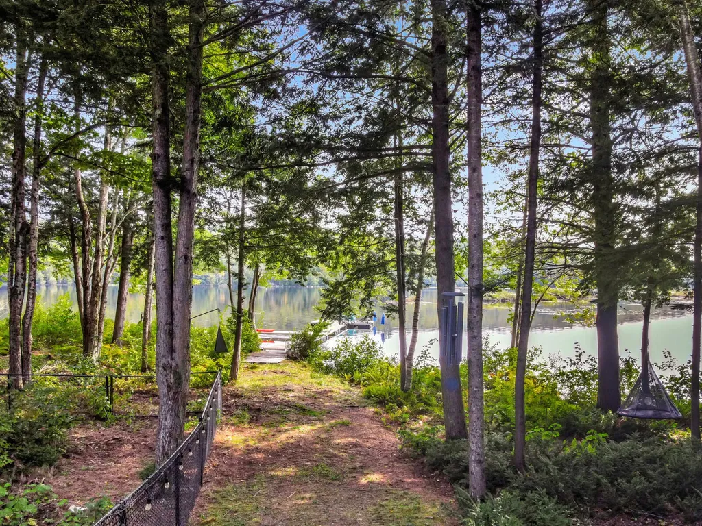 382 Quiet Harbor Road Readfield ME 04355