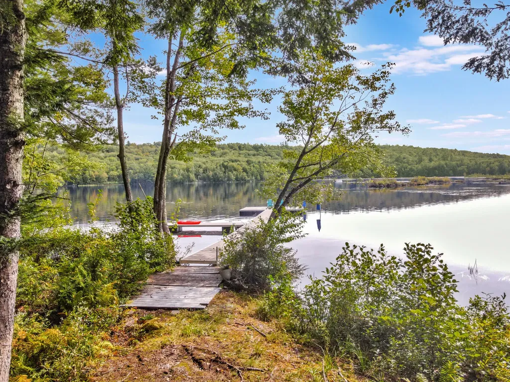 382 Quiet Harbor Road Readfield ME 04355