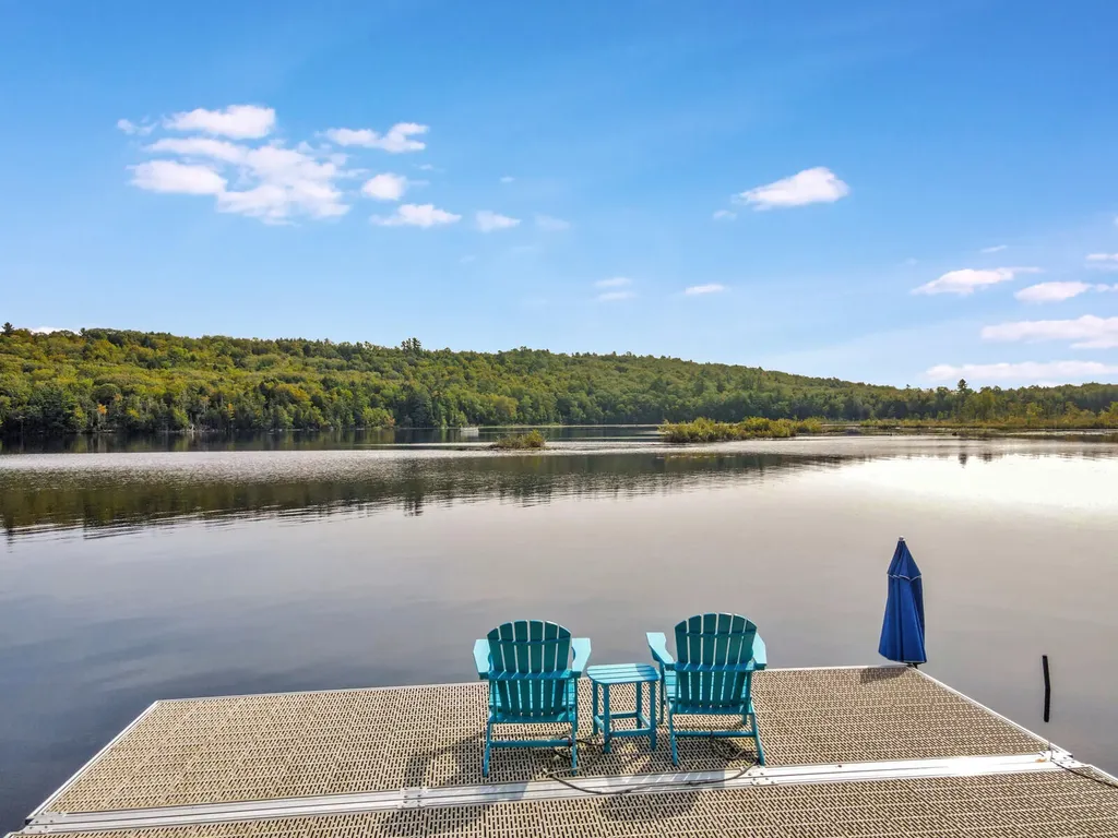382 Quiet Harbor Road Readfield ME 04355