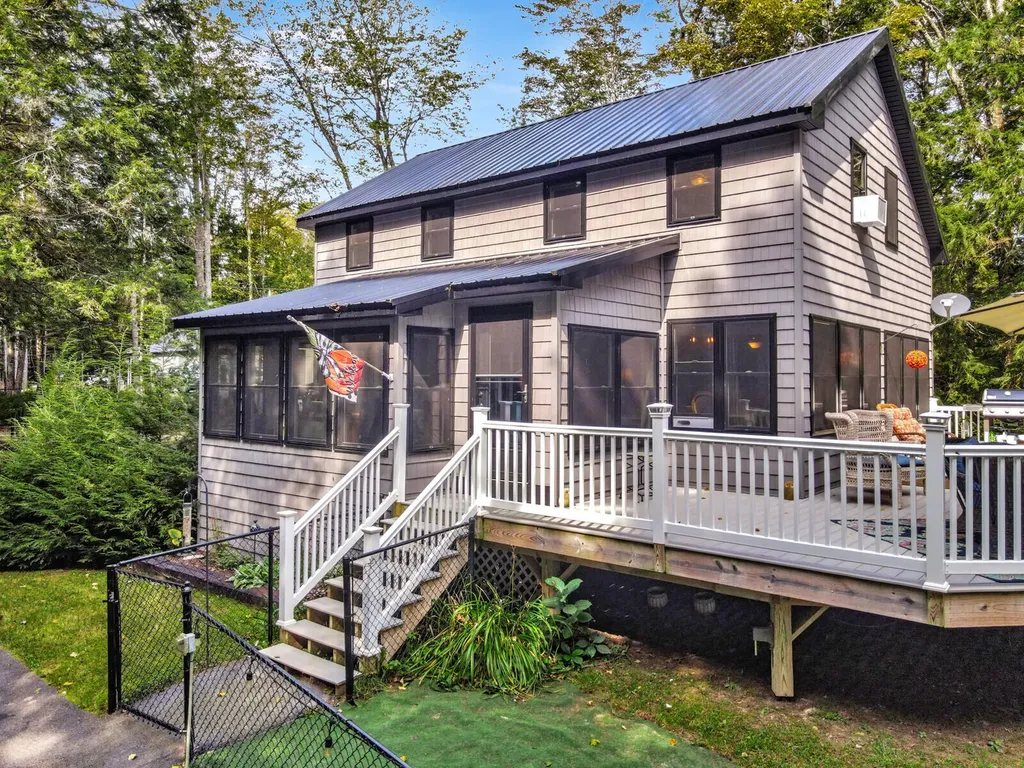 382 Quiet Harbor Road Readfield ME 04355