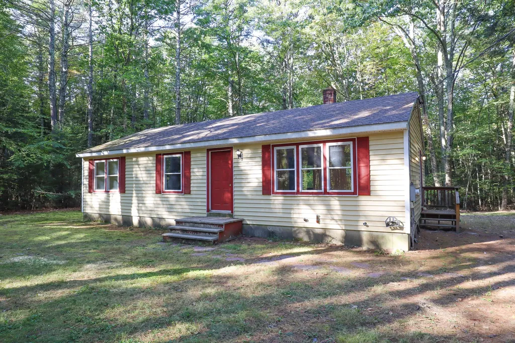 4 Overlook Drive Sanford ME 04073