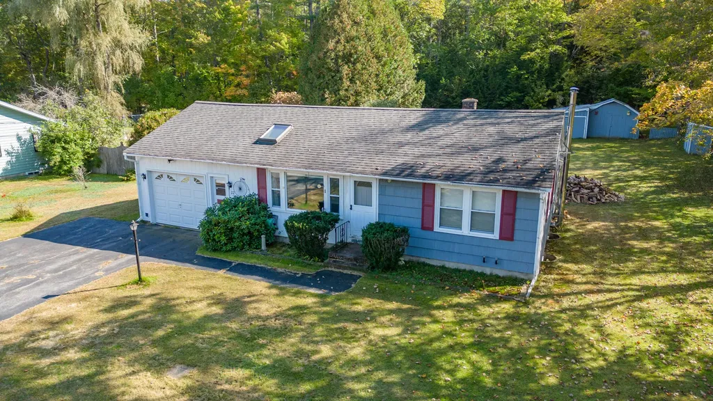 22 Fox Avenue Parsonsfield ME 04047