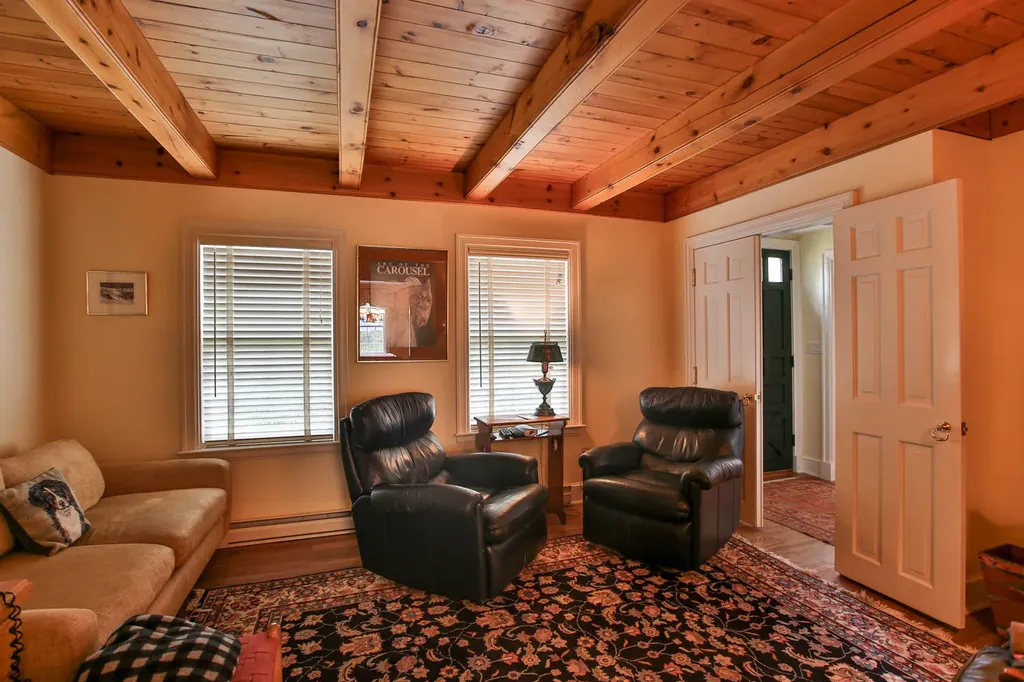 112 Shore Road York ME 03902