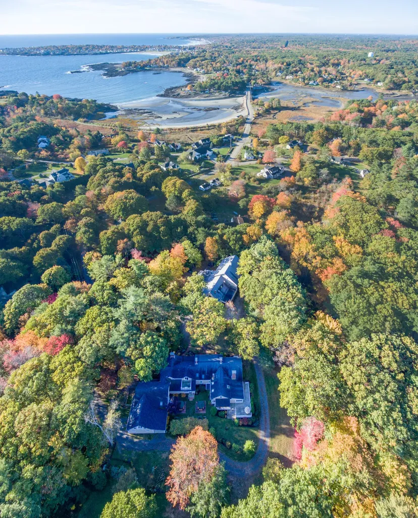 112 Shore Road York ME 03902