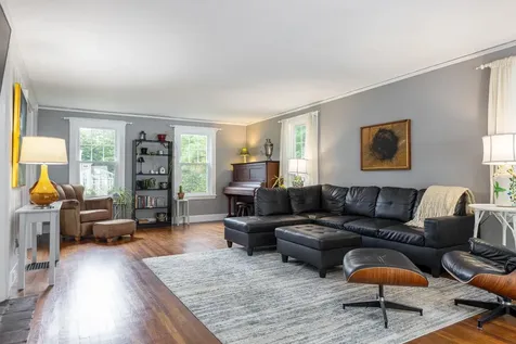 62 Ocean View Road Cape Elizabeth ME 04107