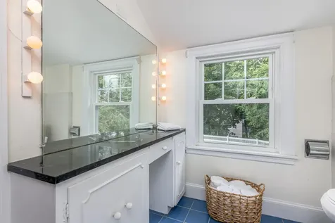 62 Ocean View Road Cape Elizabeth ME 04107