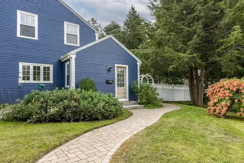 62 Ocean View Road Cape Elizabeth ME 04107