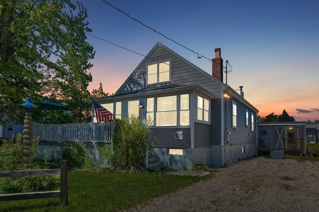184 West Grand Avenue Old Orchard Beach ME 04064