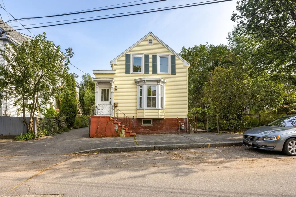 21 Greenleaf Street Portland ME 04101