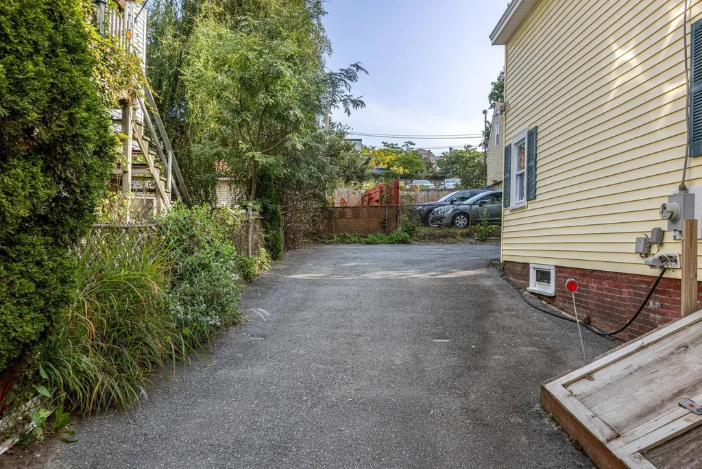 21 Greenleaf Street Portland ME 04101