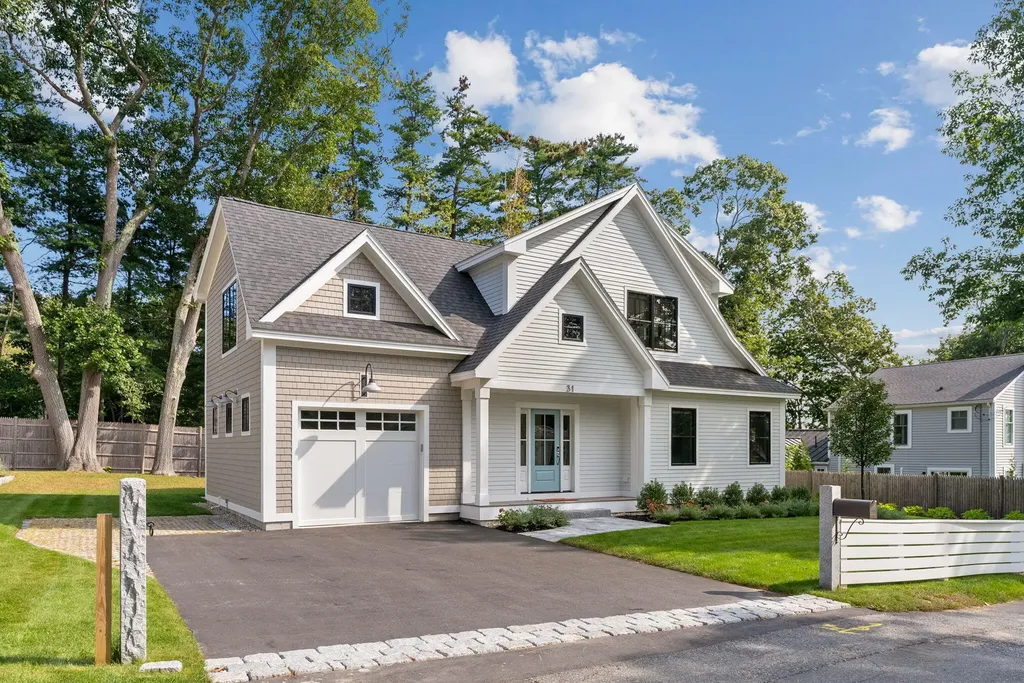 31 Underwood Road Falmouth ME 04105