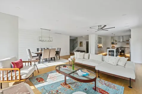 31 Underwood Road Falmouth ME 04105