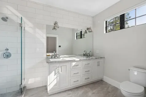 31 Underwood Road Falmouth ME 04105
