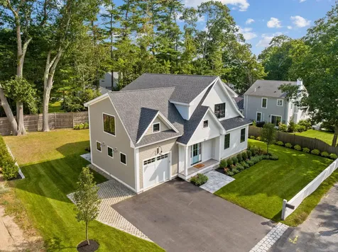 31 Underwood Road Falmouth ME 04105