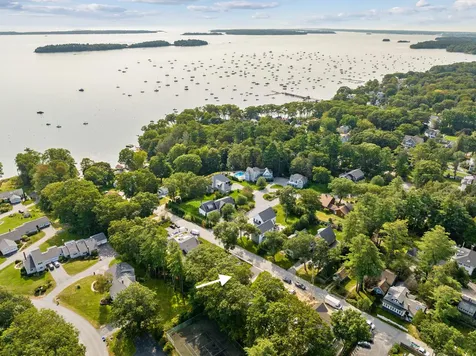 31 Underwood Road Falmouth ME 04105
