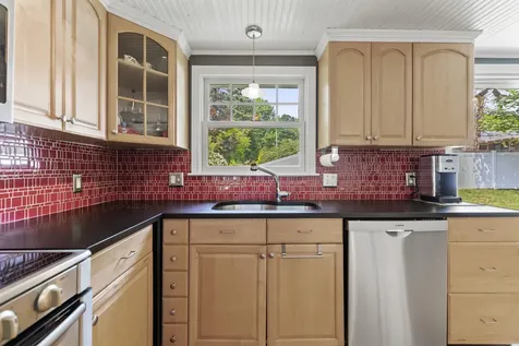 33 Reef Road Cape Elizabeth ME 04107
