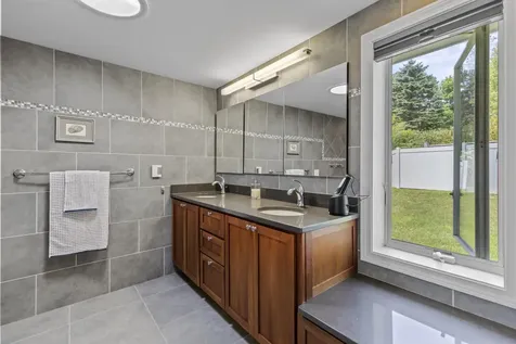 33 Reef Road Cape Elizabeth ME 04107