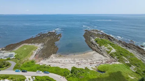 33 Reef Road Cape Elizabeth ME 04107