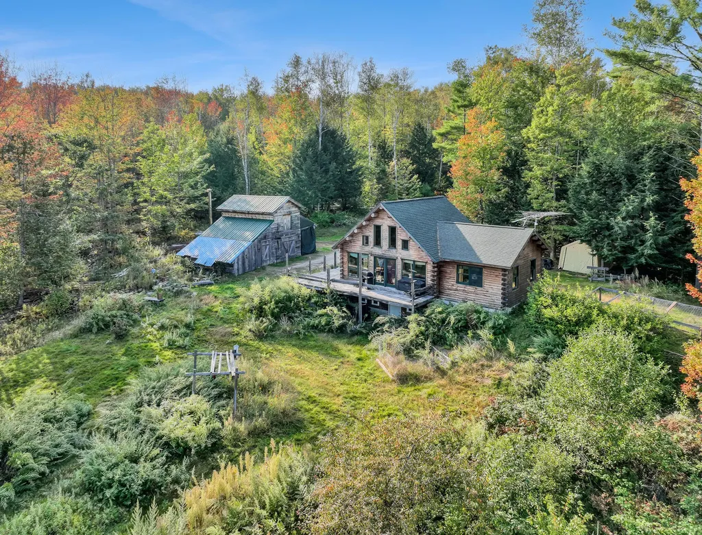 587 Common Road Dixfield ME 04224