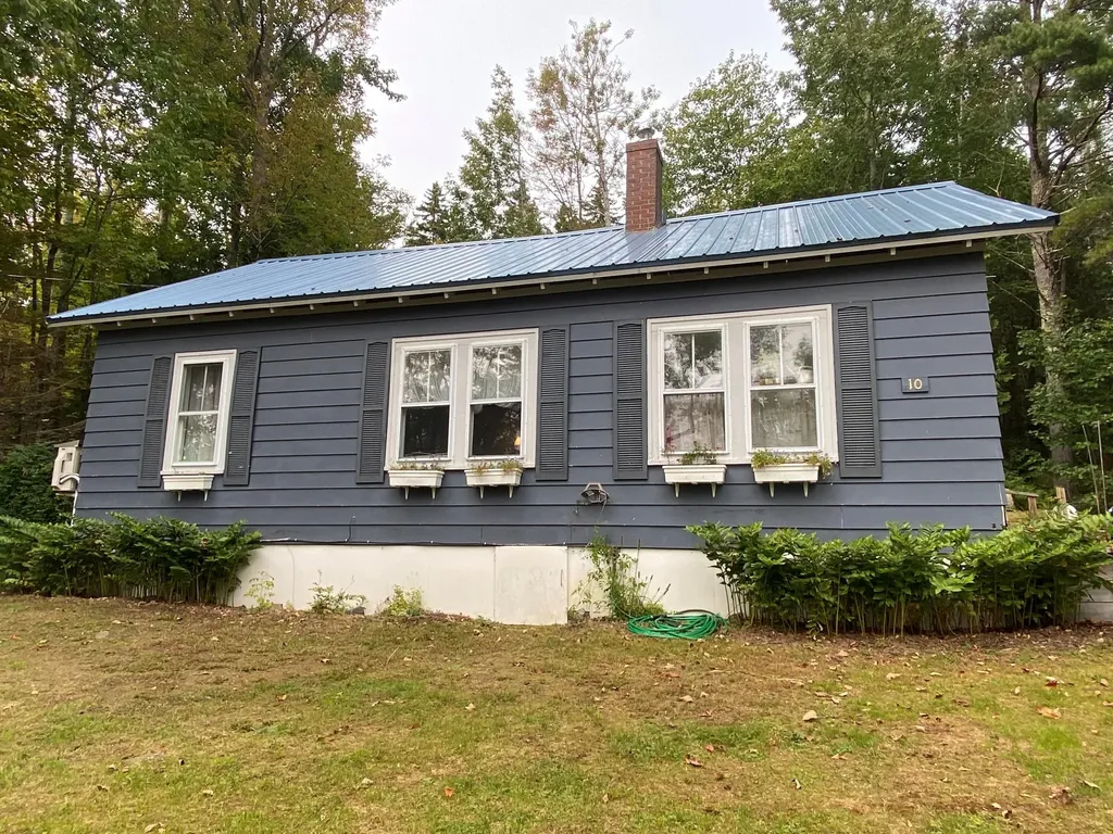 10 Perry Drive Sullivan ME 04664