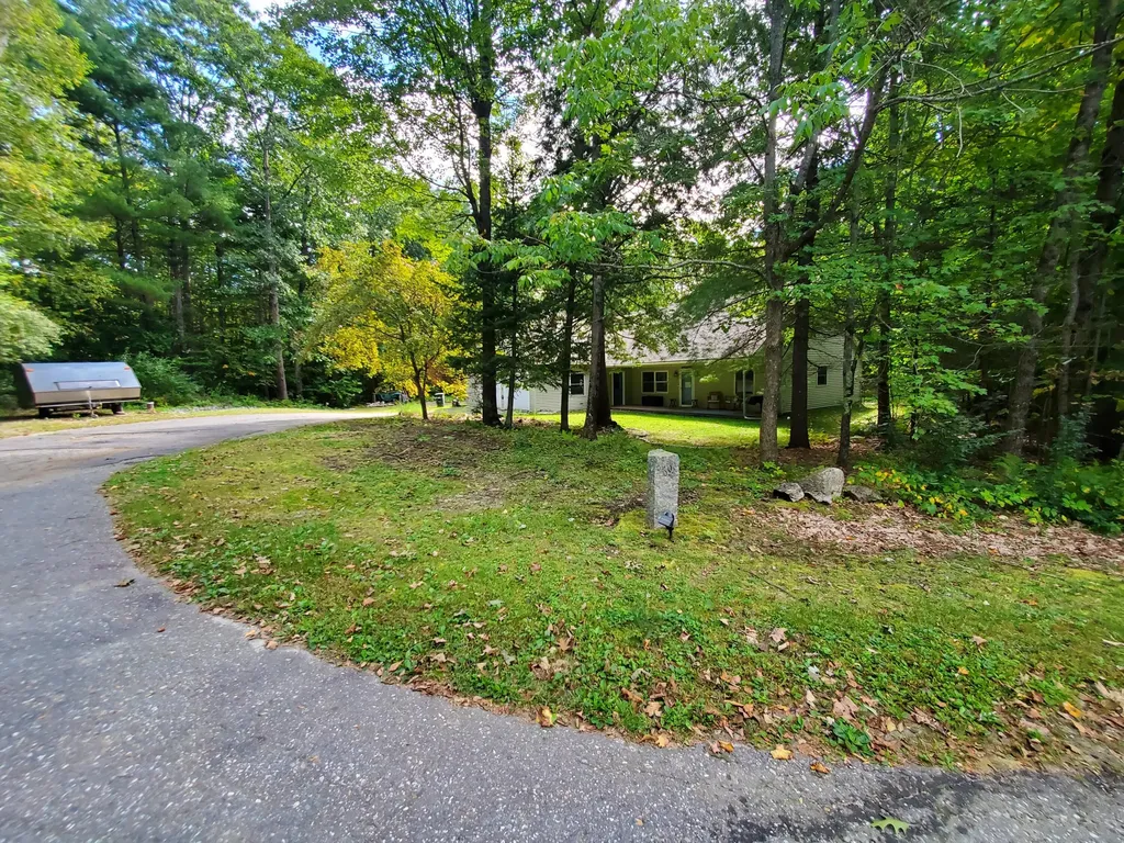 69 Nottingham Lane Litchfield ME 04350