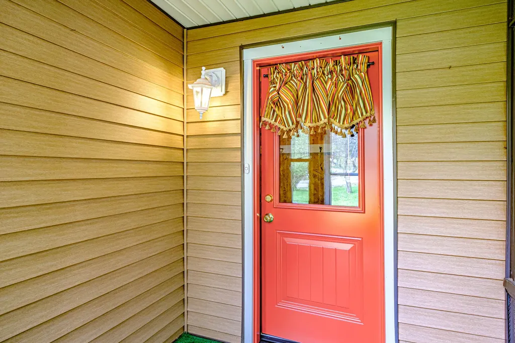 976 Crockett Ridge Road Norway ME 04268