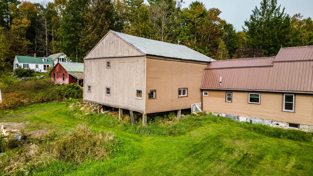 976 Crockett Ridge Road Norway ME 04268