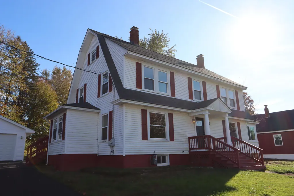 11 Shirley Street Lewiston ME 04240