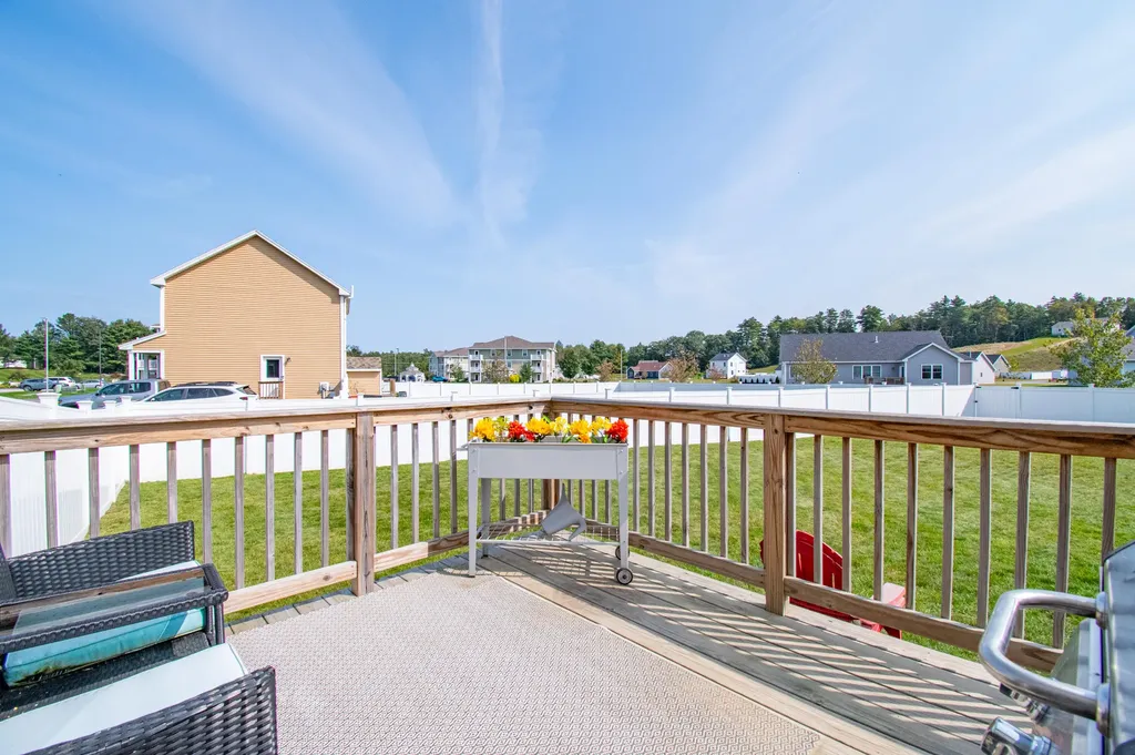 8 Champagne Lane Lisbon ME 04250