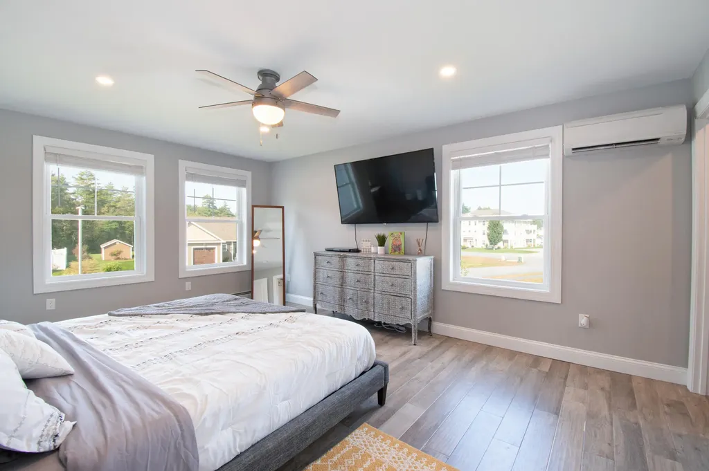 8 Champagne Lane Lisbon ME 04250