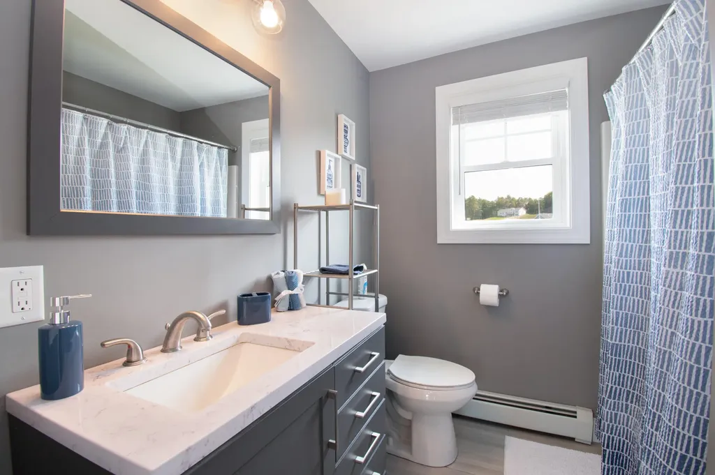 8 Champagne Lane Lisbon ME 04250