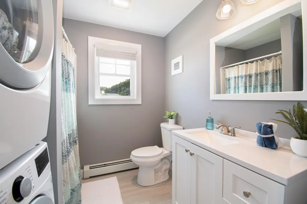 8 Champagne Lane Lisbon ME 04250
