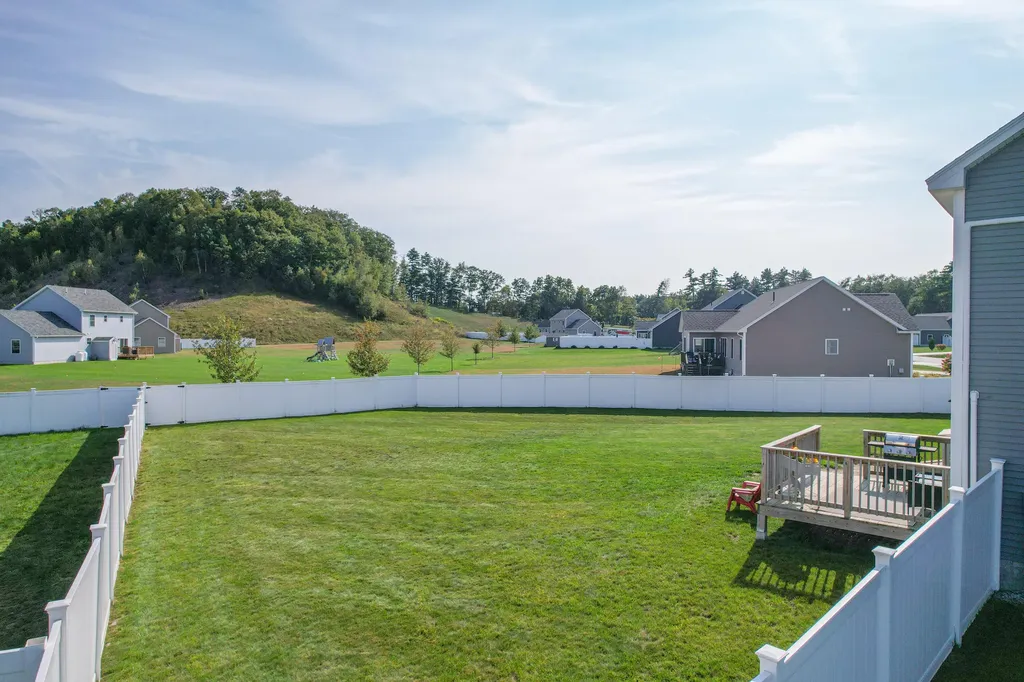 8 Champagne Lane Lisbon ME 04250