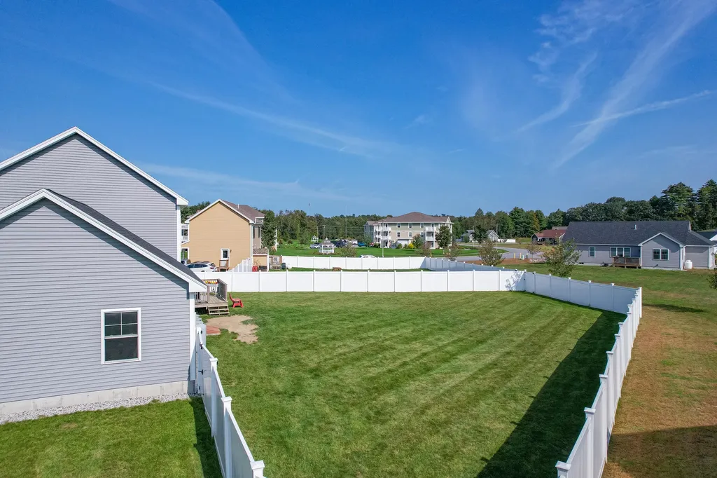 8 Champagne Lane Lisbon ME 04250