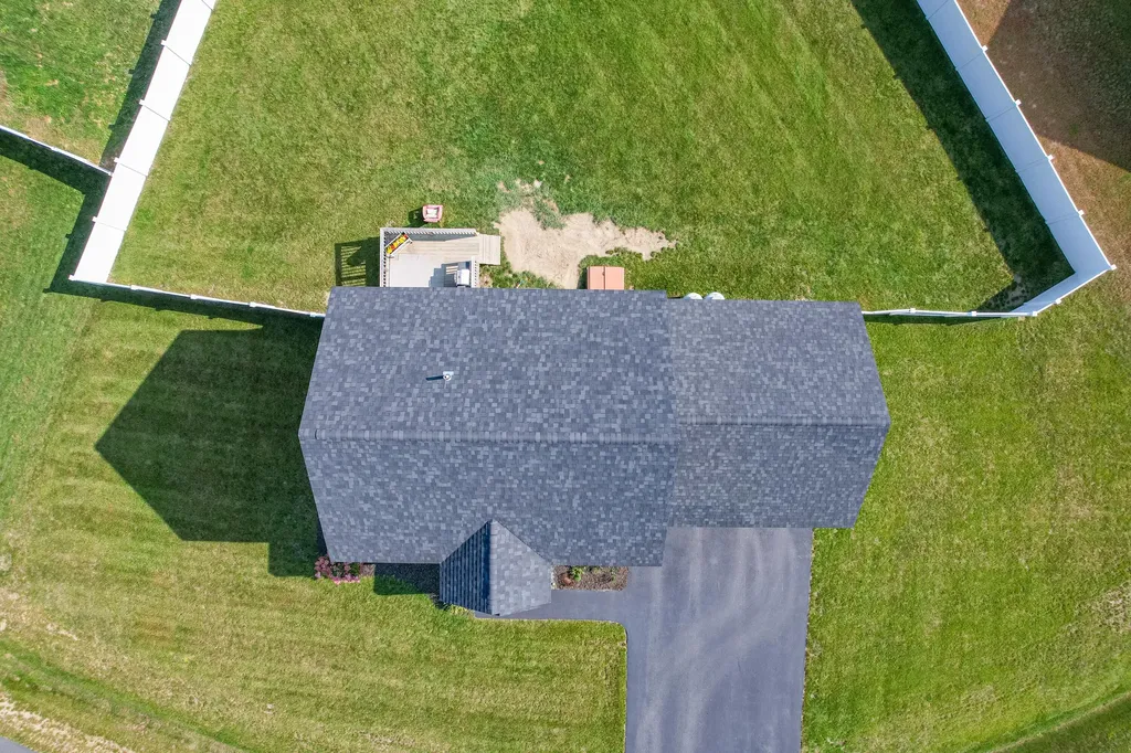 8 Champagne Lane Lisbon ME 04250