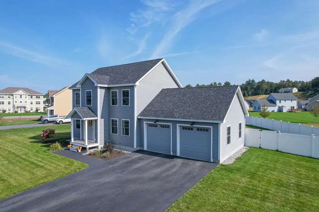 8 Champagne Lane Lisbon ME 04250