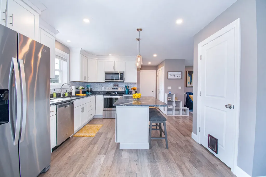 8 Champagne Lane Lisbon ME 04250