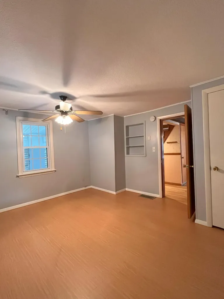 17 Irwin Street Lewiston ME 04240