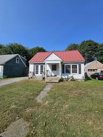 8 Highland Park Fairfield ME 04937