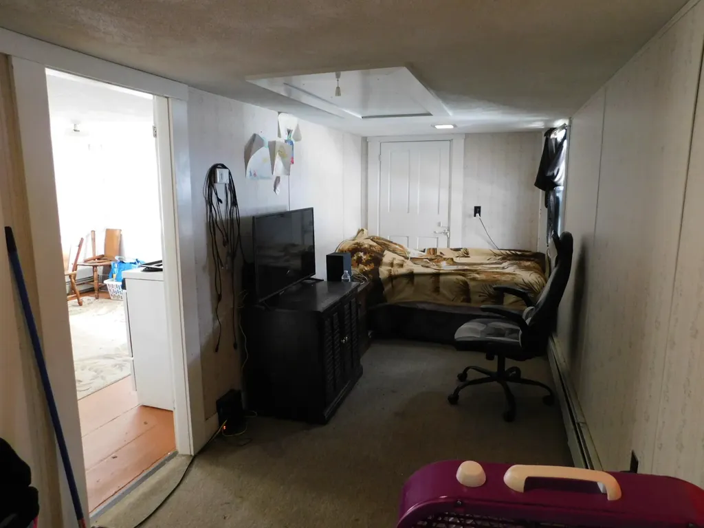 34 Commercial Street Hartland ME 04943