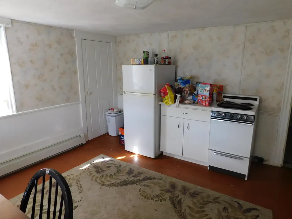 34 Commercial Street Hartland ME 04943