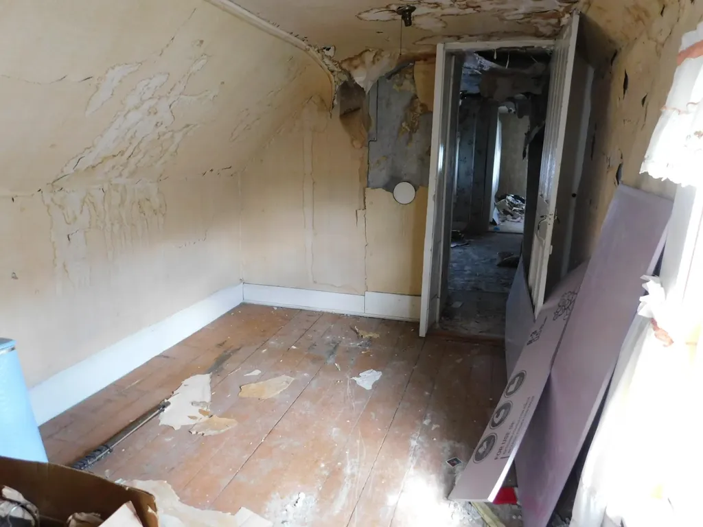 34 Commercial Street Hartland ME 04943